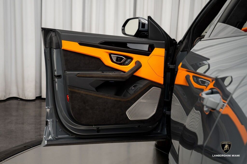 2023 Lamborghini Urus S North Miami Beach FL