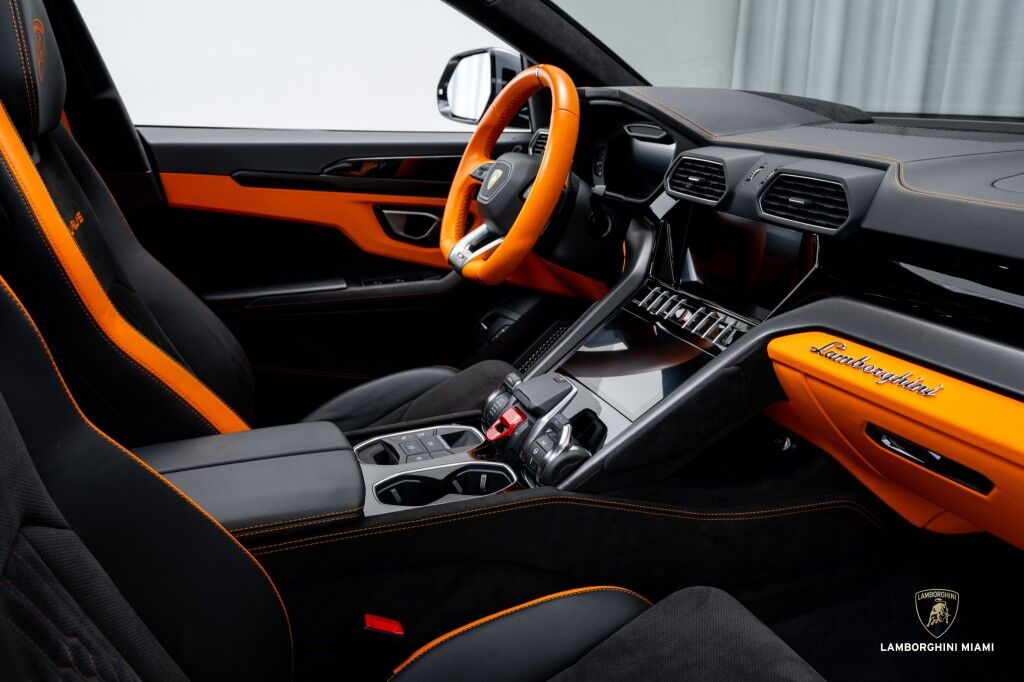 2023 Lamborghini Urus S North Miami Beach FL