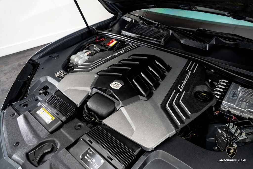 2023 Lamborghini Urus S North Miami Beach FL