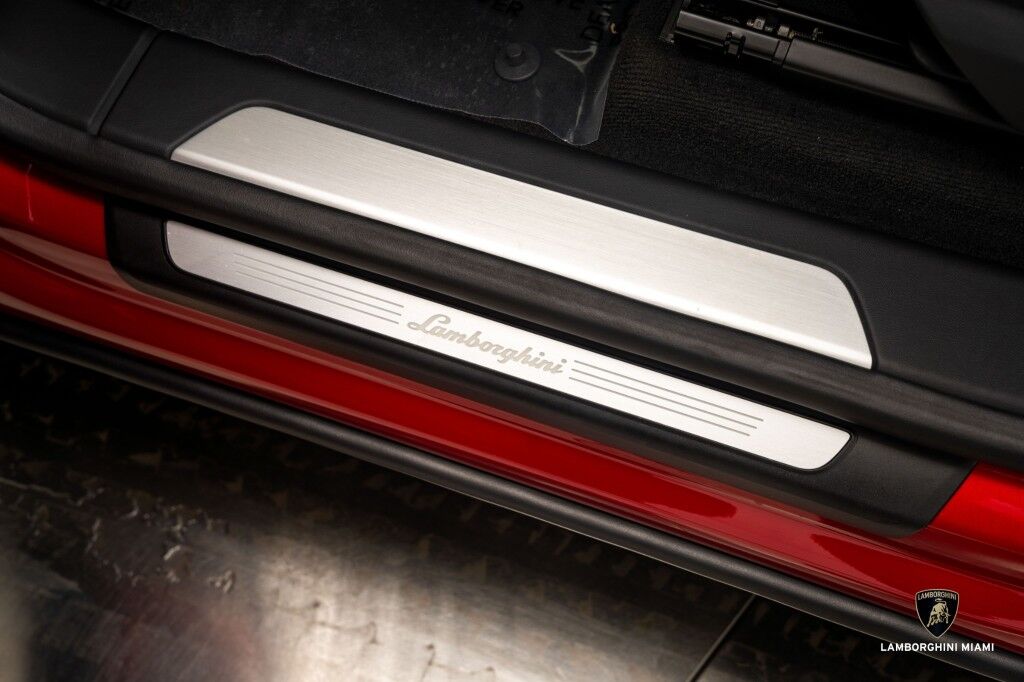 2023 Lamborghini Urus S North Miami Beach FL