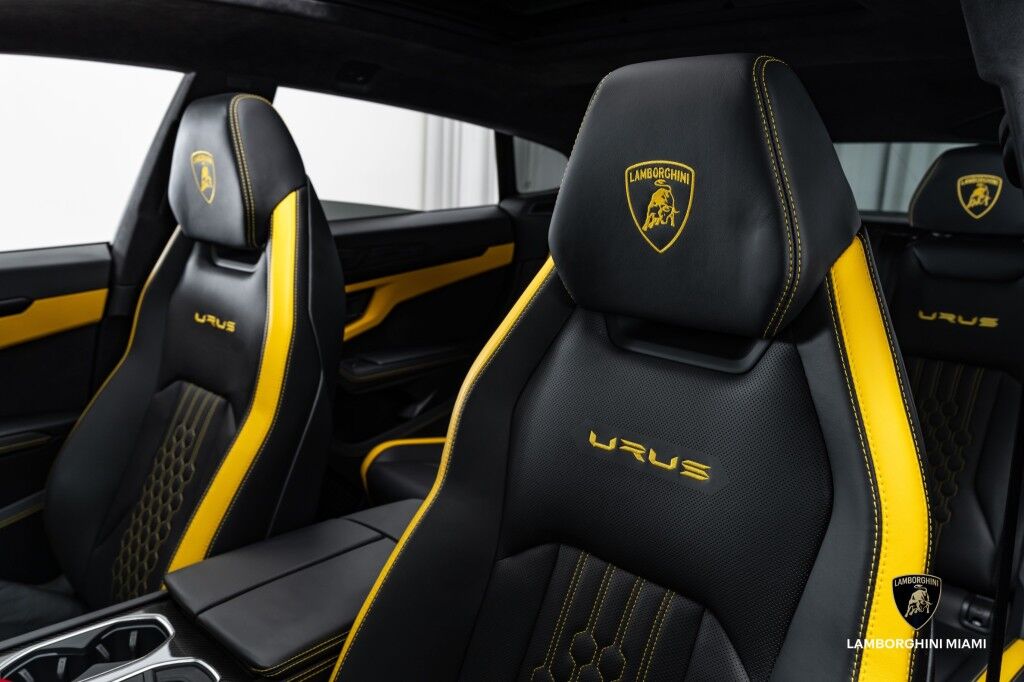 2023 Lamborghini Urus S North Miami Beach FL