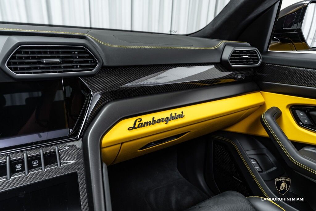 2023 Lamborghini Urus S North Miami Beach FL
