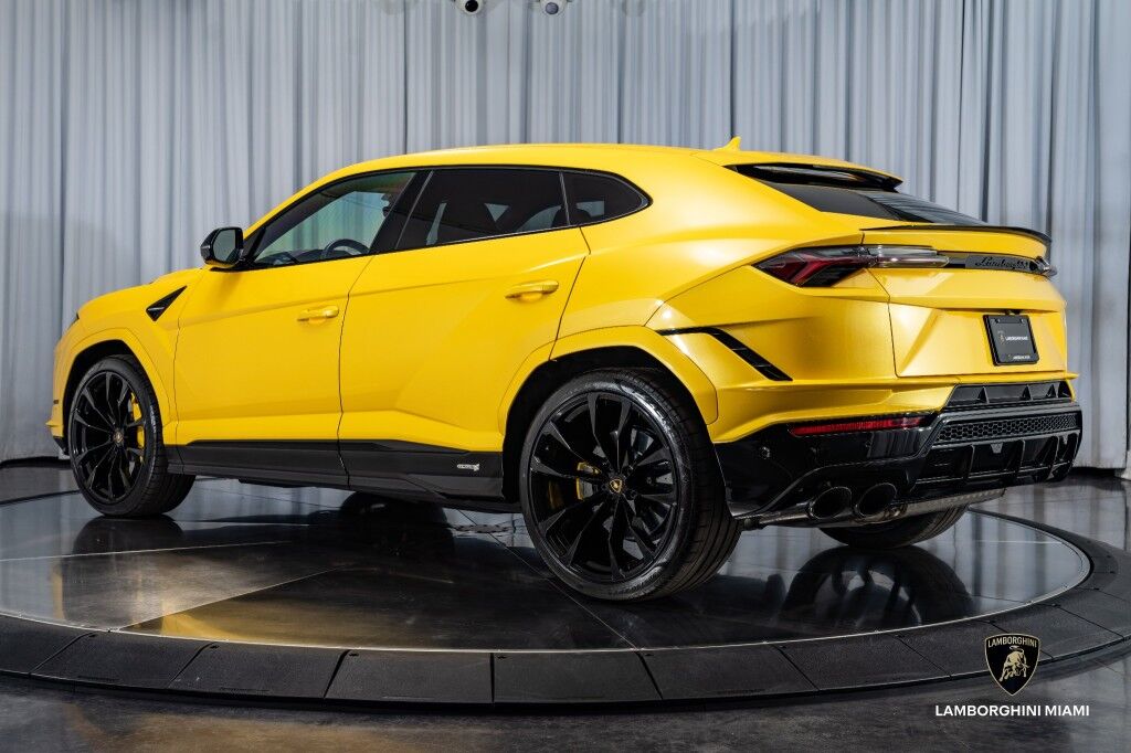 2023 Lamborghini Urus S North Miami Beach FL