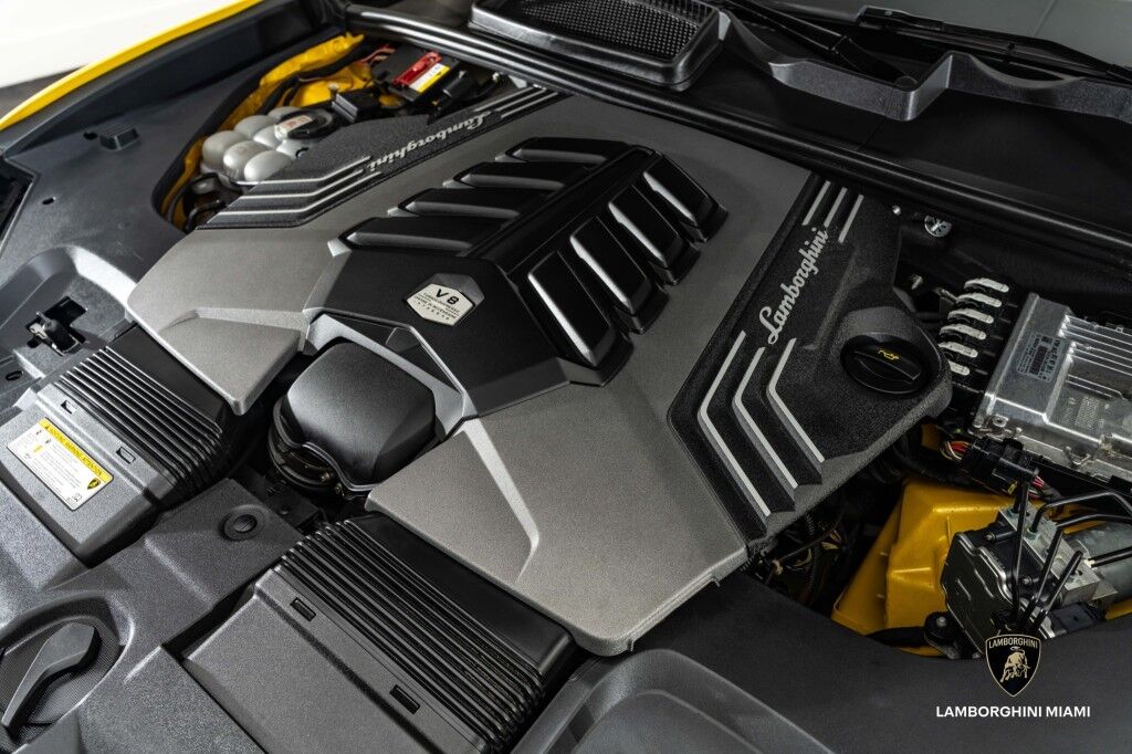 2023 Lamborghini Urus S North Miami Beach FL