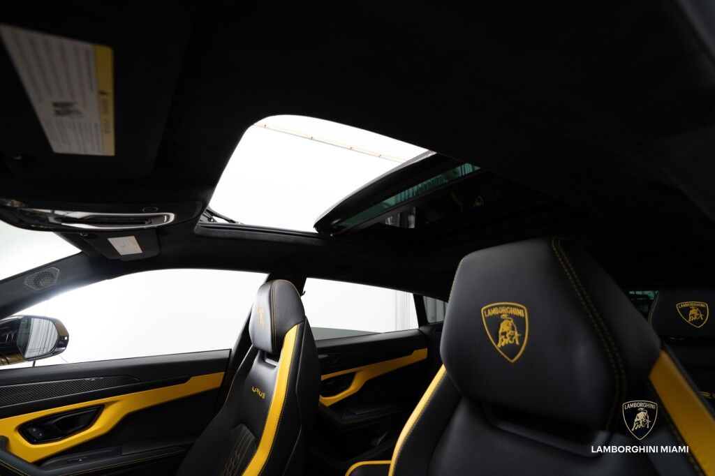2023 Lamborghini Urus S North Miami Beach FL