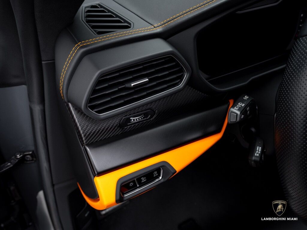 2023 Lamborghini Urus S North Miami Beach FL