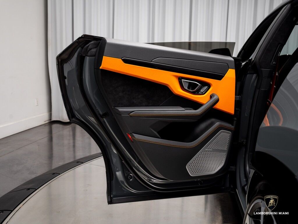 2023 Lamborghini Urus S North Miami Beach FL