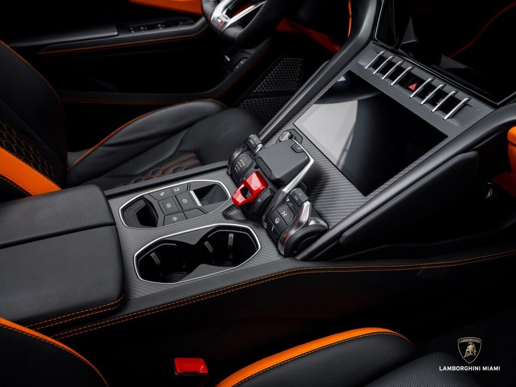 2023 Lamborghini Urus S North Miami Beach FL
