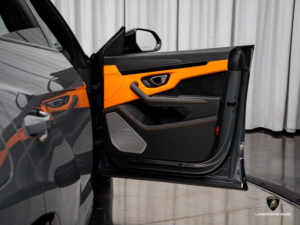 2023 Lamborghini Urus S North Miami Beach FL