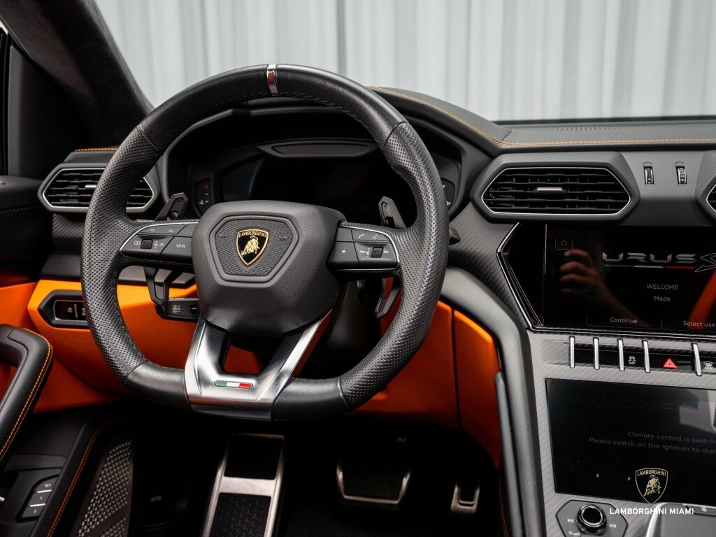 2023 Lamborghini Urus S North Miami Beach FL
