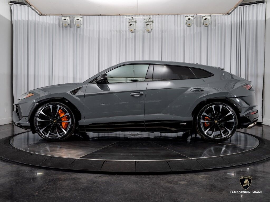 2023 Lamborghini Urus S North Miami Beach FL
