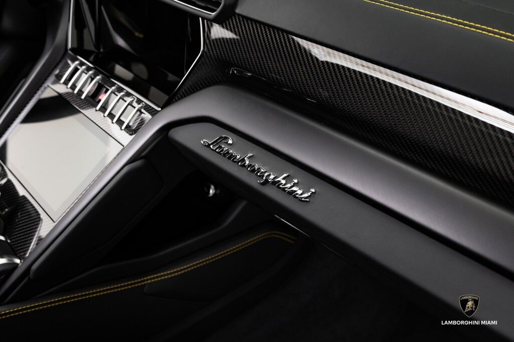 2023 Lamborghini Urus S North Miami Beach FL