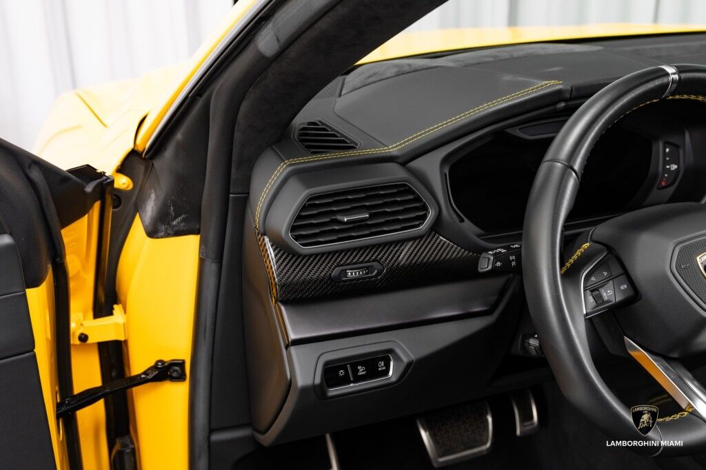 2023 Lamborghini Urus S North Miami Beach FL