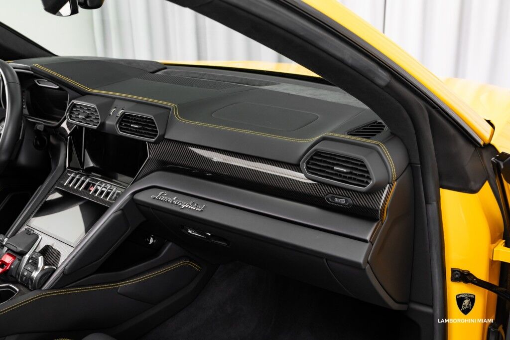 2023 Lamborghini Urus S North Miami Beach FL