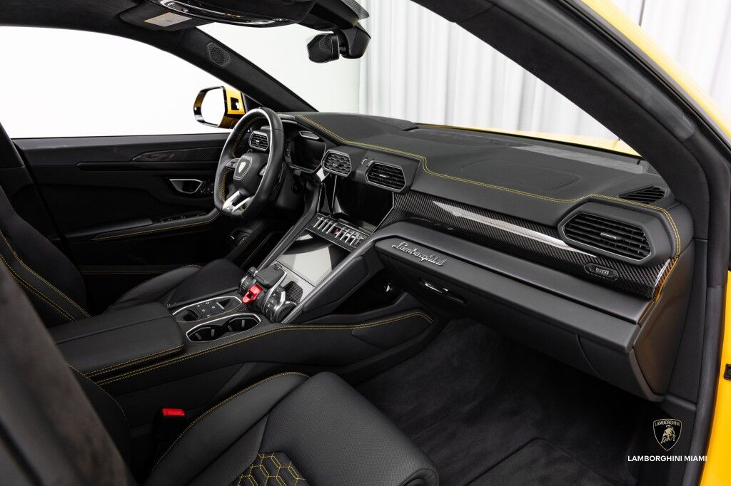 2023 Lamborghini Urus S North Miami Beach FL