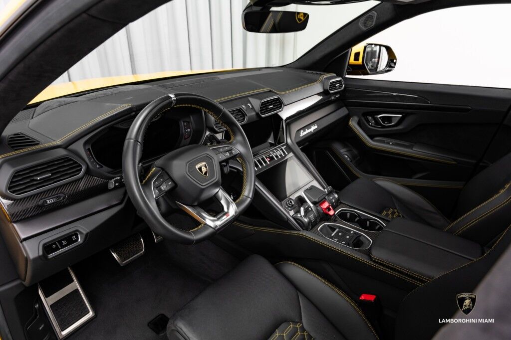 2023 Lamborghini Urus S North Miami Beach FL