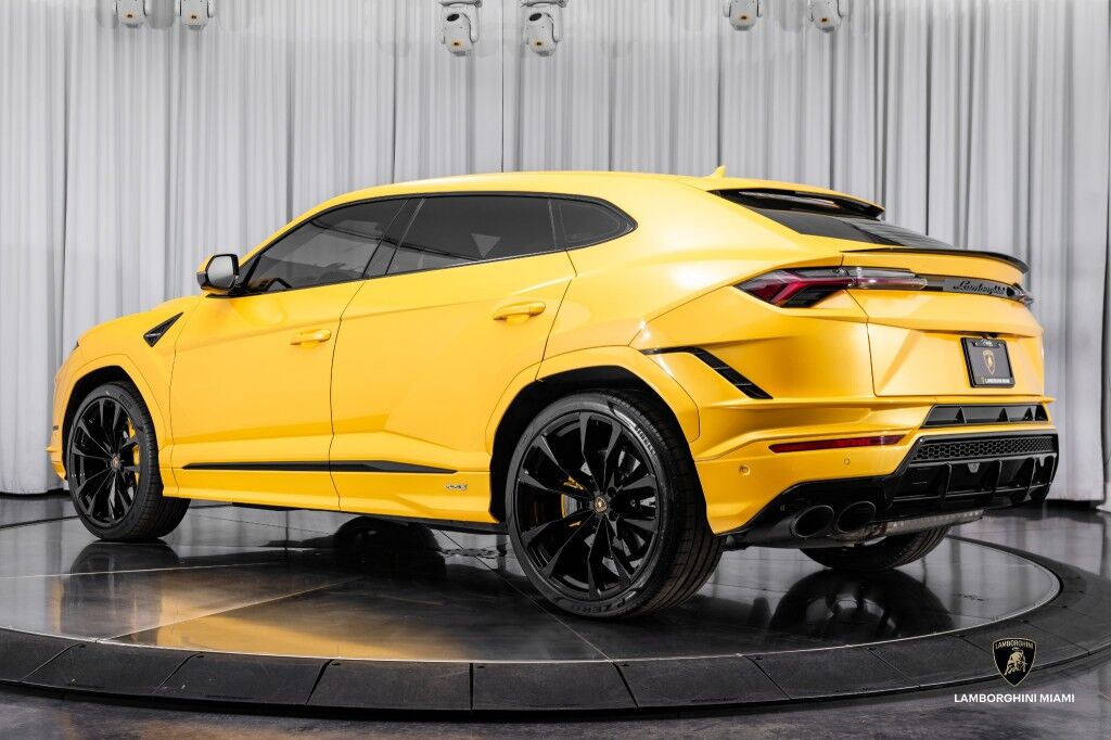 2023 Lamborghini Urus S North Miami Beach FL