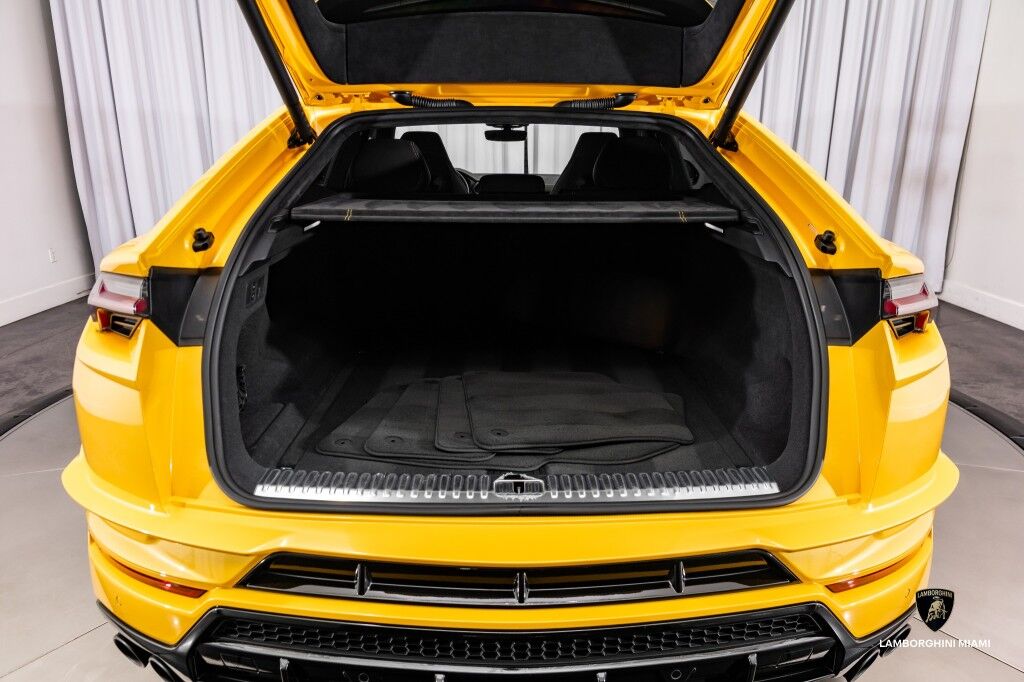 2023 Lamborghini Urus S North Miami Beach FL