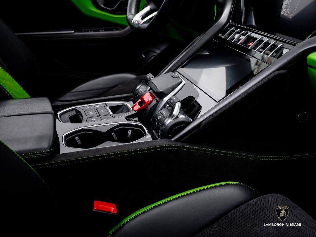 2023 Lamborghini Urus S North Miami Beach FL