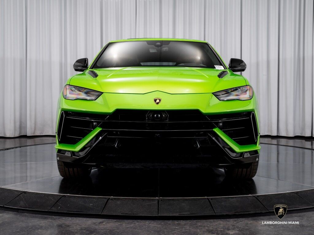 2023 Lamborghini Urus S