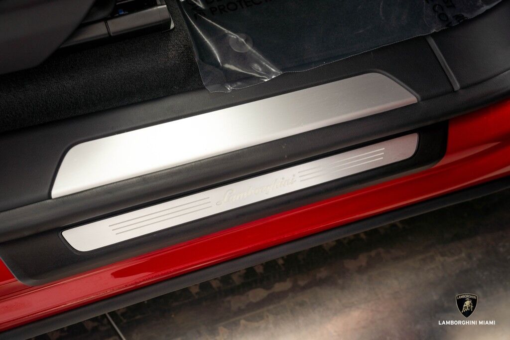 2023 Lamborghini Urus S North Miami Beach FL