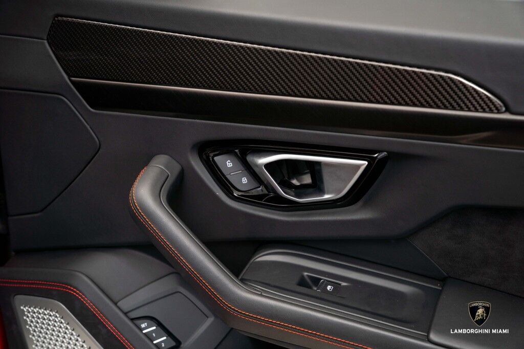 2023 Lamborghini Urus S North Miami Beach FL