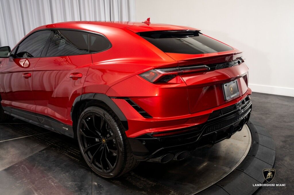 2023 Lamborghini Urus S North Miami Beach FL