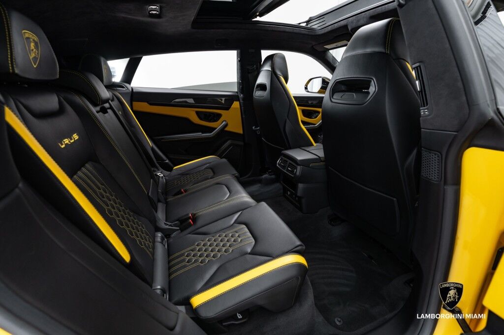 2023 Lamborghini Urus S North Miami Beach FL