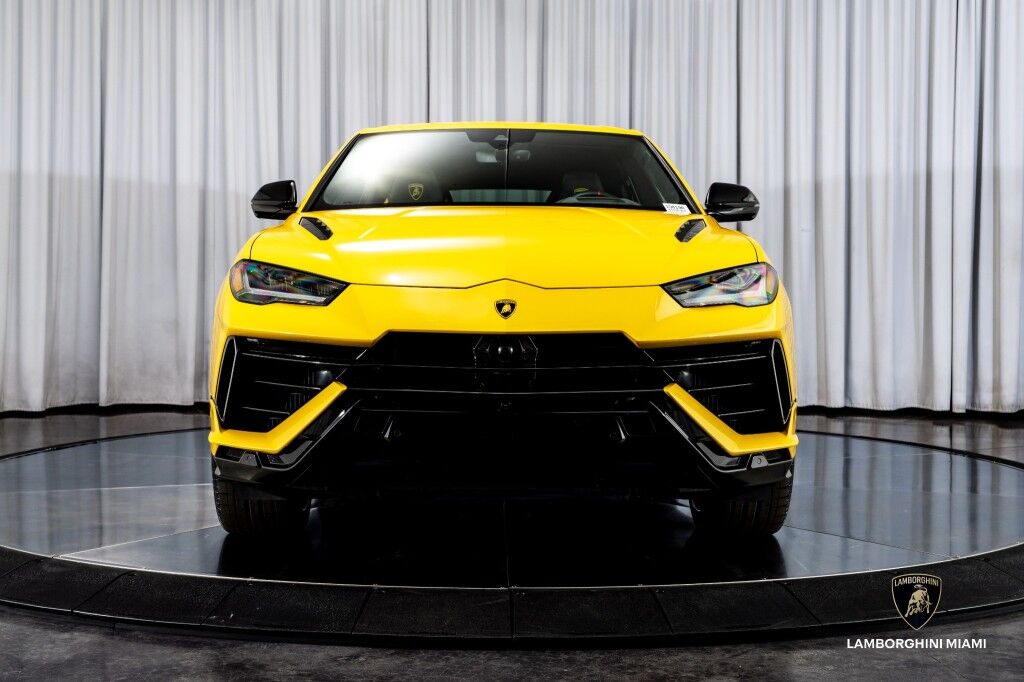 2023 Lamborghini Urus S