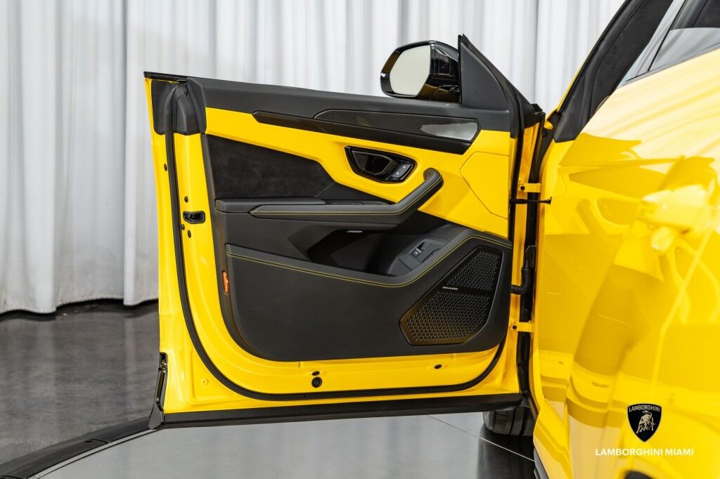 2023 Lamborghini Urus S North Miami Beach FL