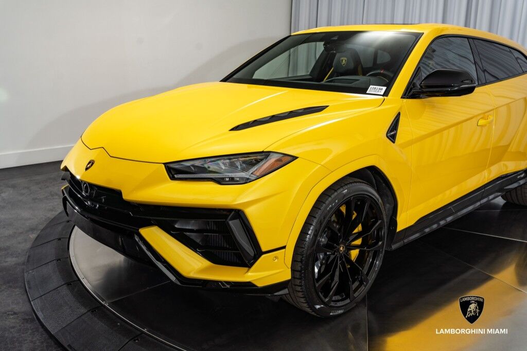 2023 Lamborghini Urus S North Miami Beach FL