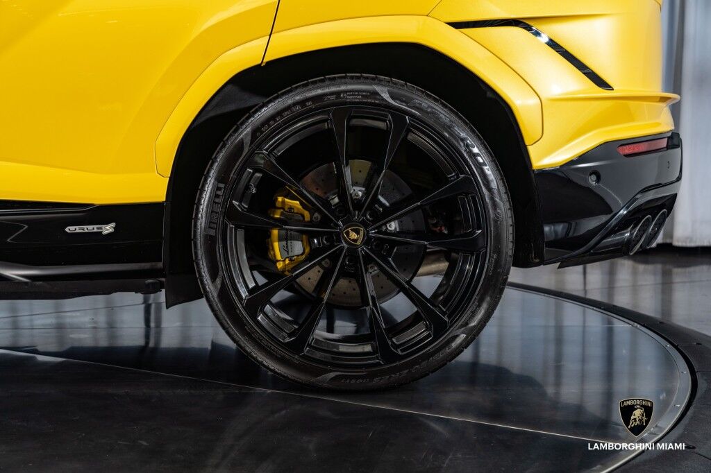 2023 Lamborghini Urus S North Miami Beach FL