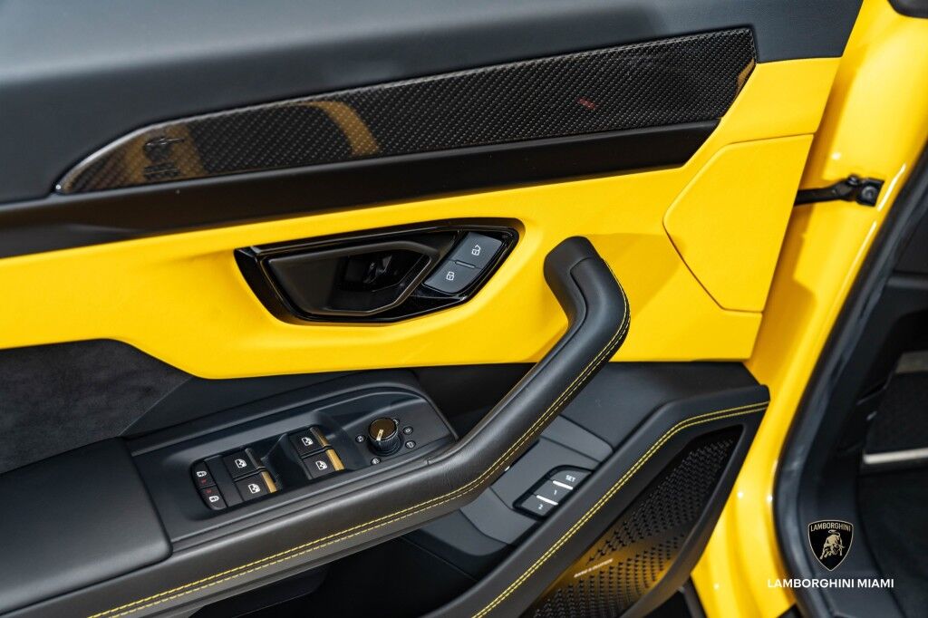2023 Lamborghini Urus S North Miami Beach FL