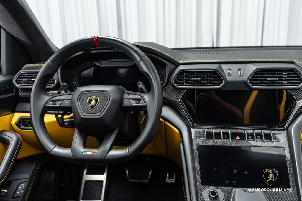 2023 Lamborghini Urus S North Miami Beach FL