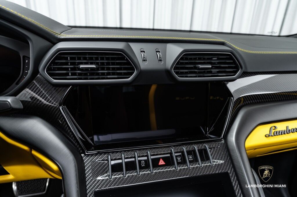 2023 Lamborghini Urus S North Miami Beach FL