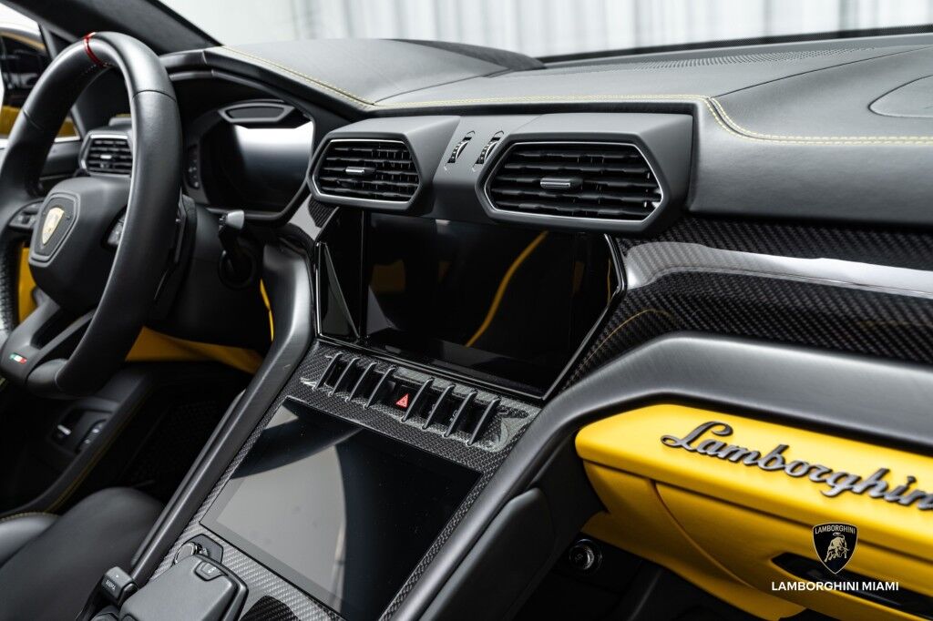 2023 Lamborghini Urus S North Miami Beach FL