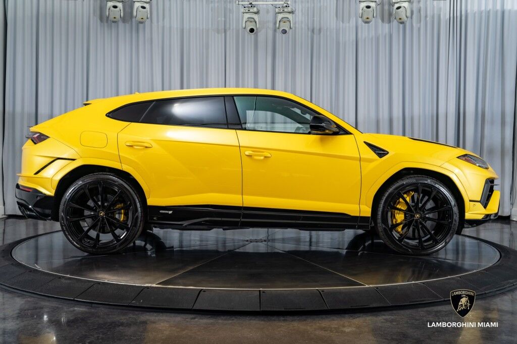 2023 Lamborghini Urus S North Miami Beach FL
