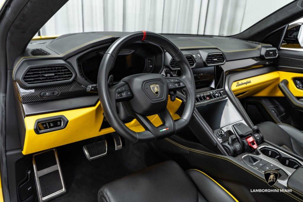2023 Lamborghini Urus S North Miami Beach FL