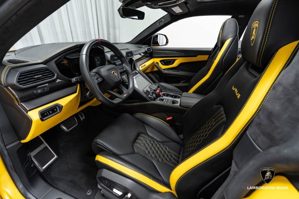 2023 Lamborghini Urus S North Miami Beach FL