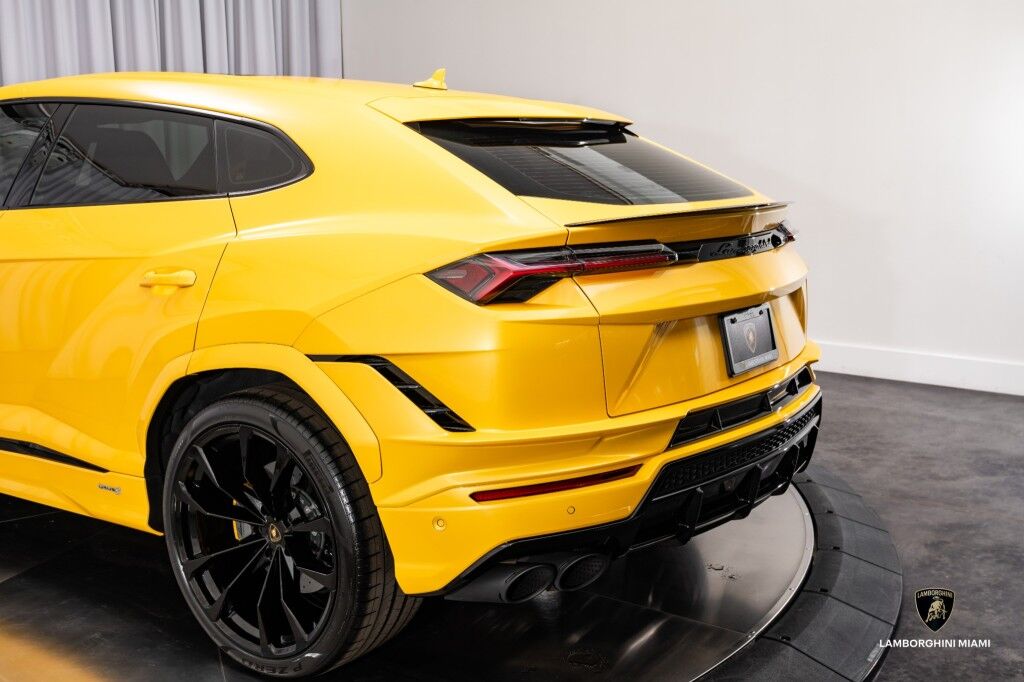 2023 Lamborghini Urus S North Miami Beach FL
