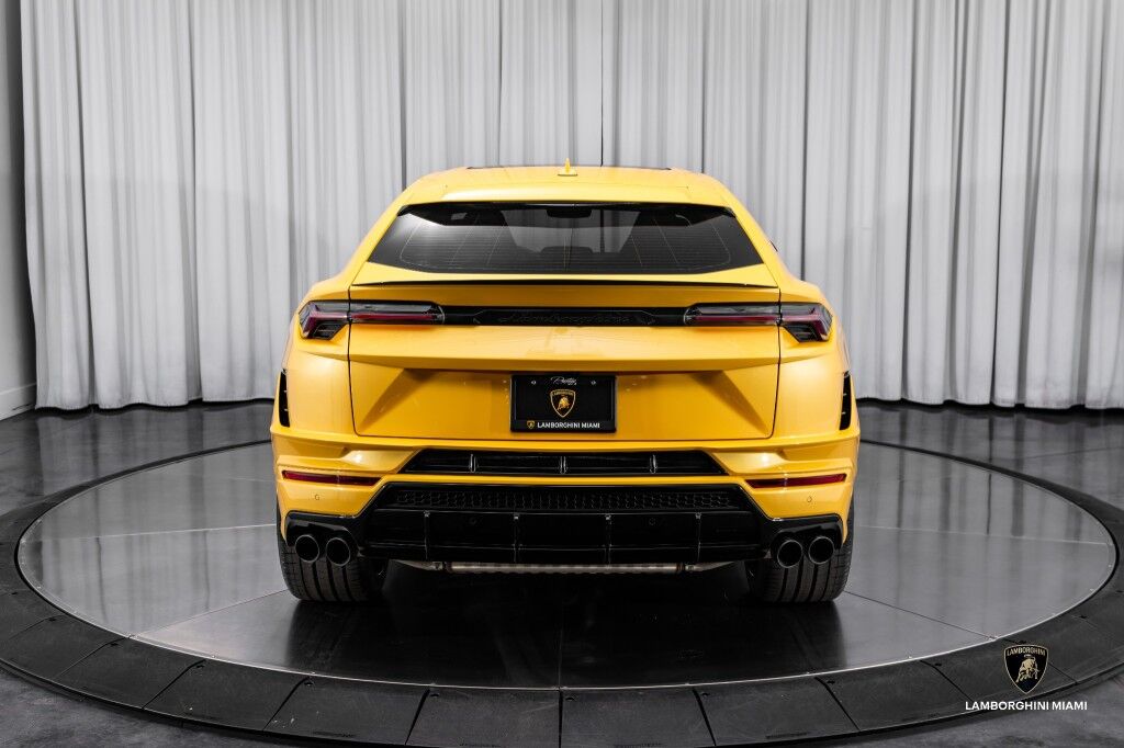 2023 Lamborghini Urus S North Miami Beach FL