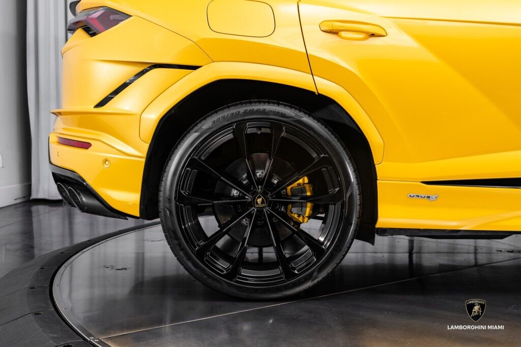 2023 Lamborghini Urus S North Miami Beach FL