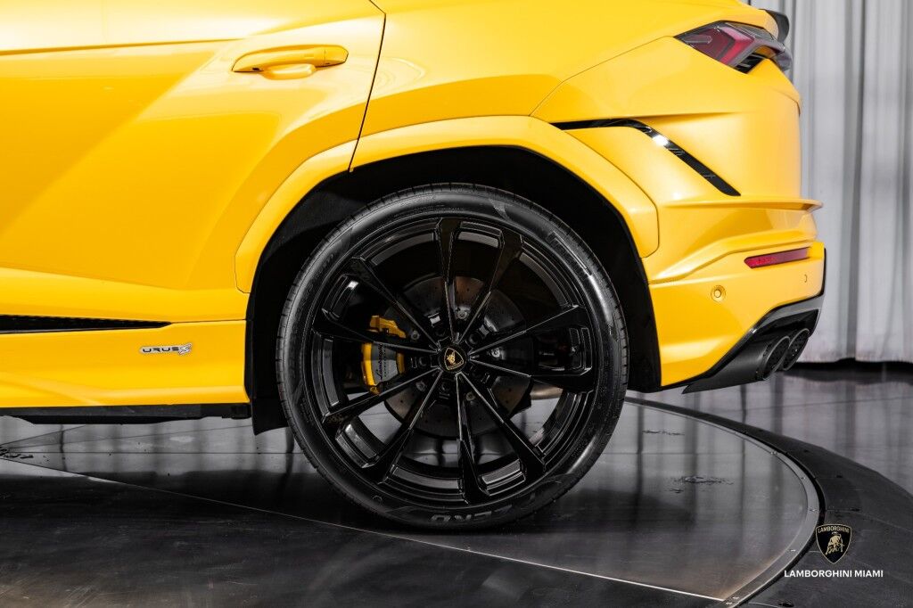 2023 Lamborghini Urus S North Miami Beach FL