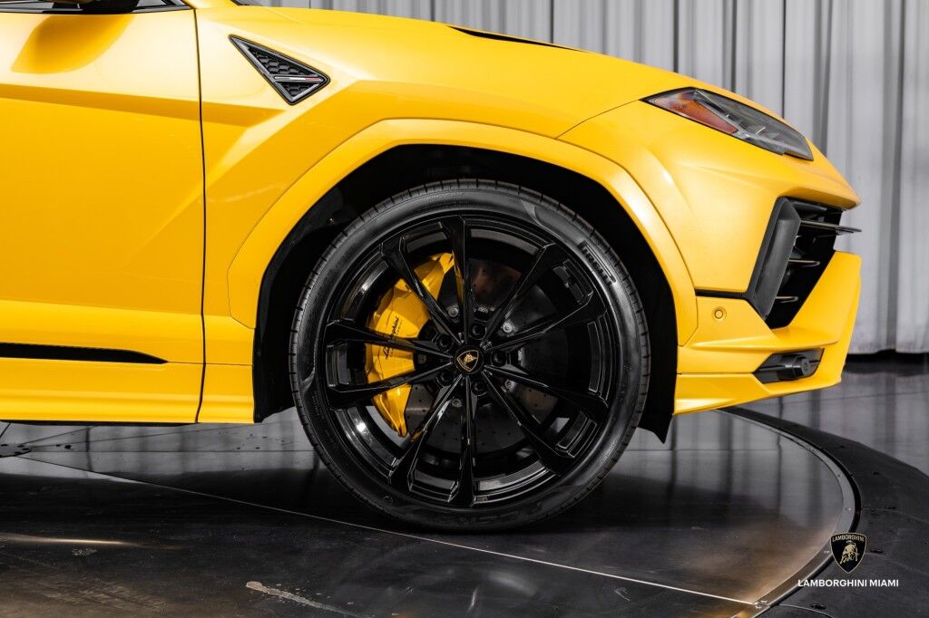 2023 Lamborghini Urus S North Miami Beach FL