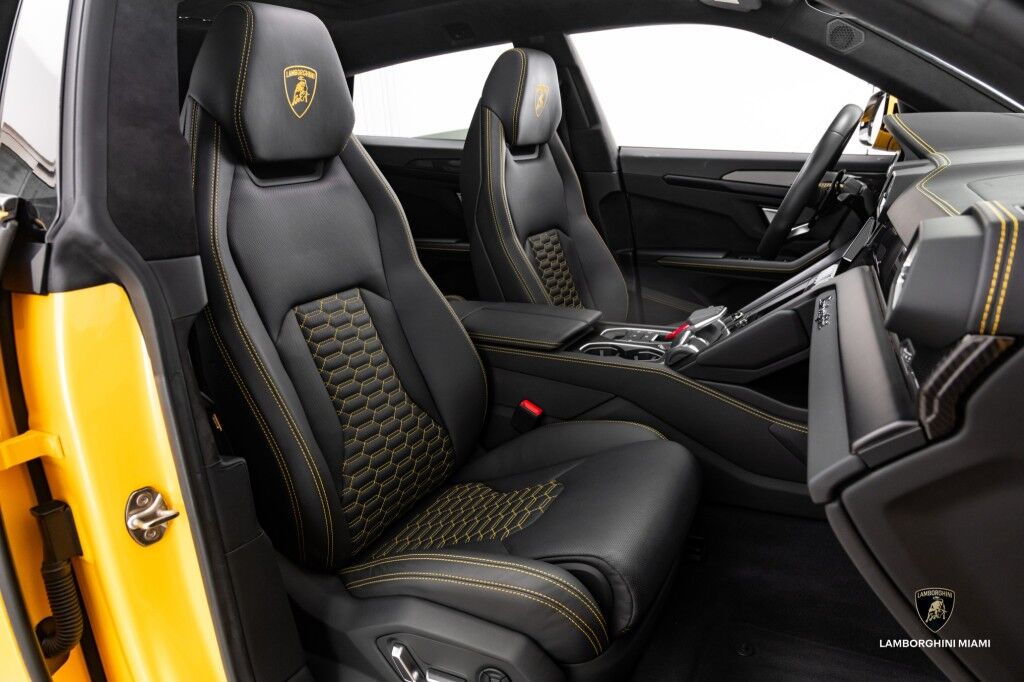 2023 Lamborghini Urus S North Miami Beach FL