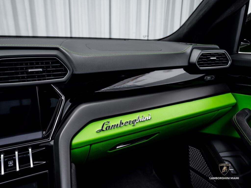 2023 Lamborghini Urus S North Miami Beach FL
