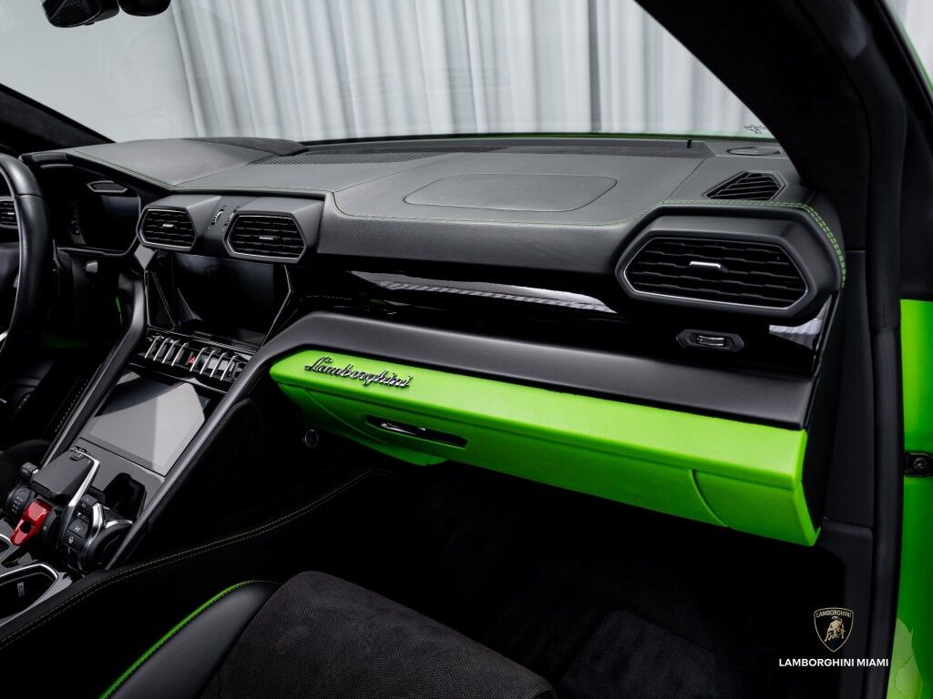 2023 Lamborghini Urus S North Miami Beach FL