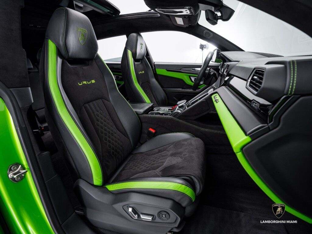 2023 Lamborghini Urus S North Miami Beach FL