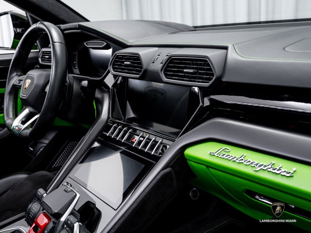 2023 Lamborghini Urus S North Miami Beach FL