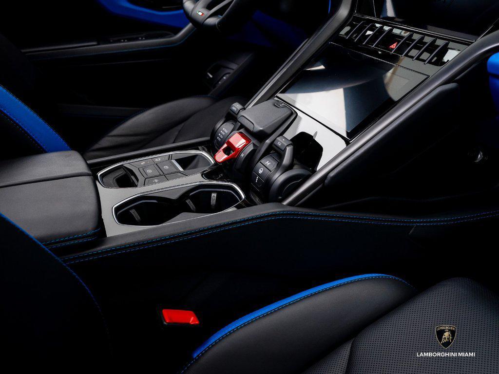 2023 Lamborghini Urus S North Miami Beach FL